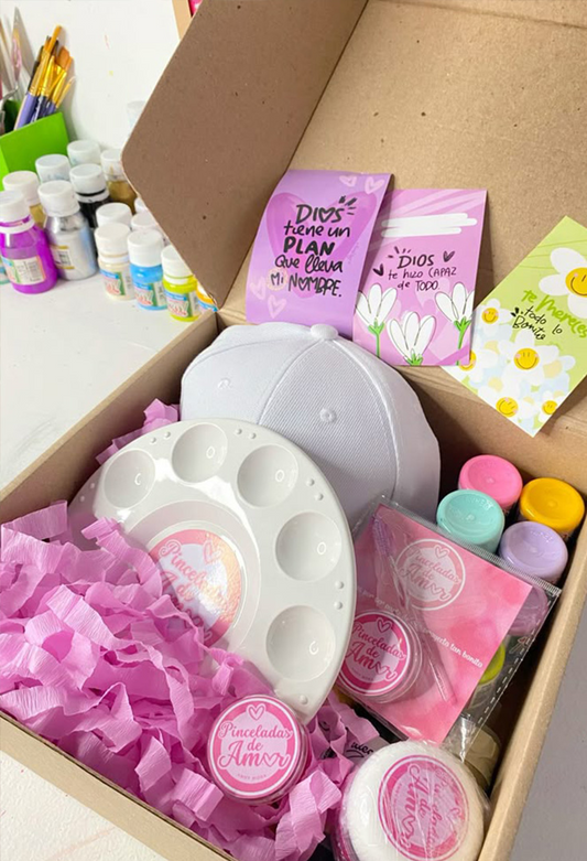 iC Hats Coloring Kit